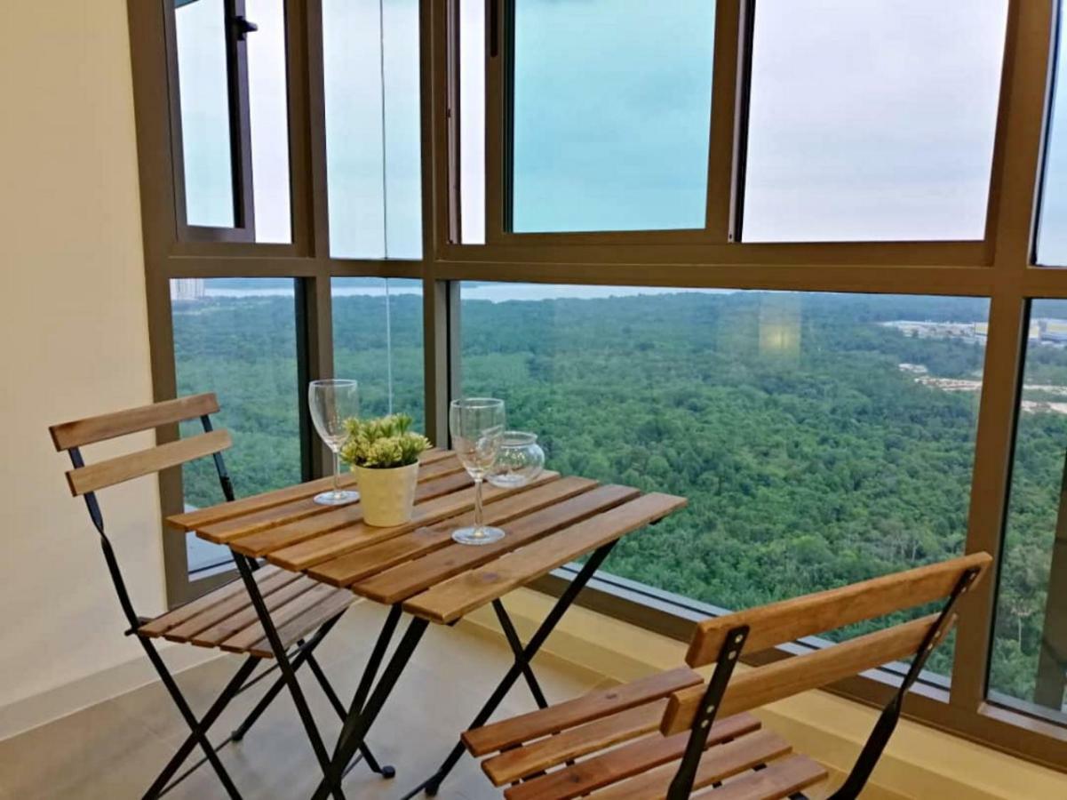 Iskandar Residences 3 Bedroom Нусаджайя Экстерьер фото